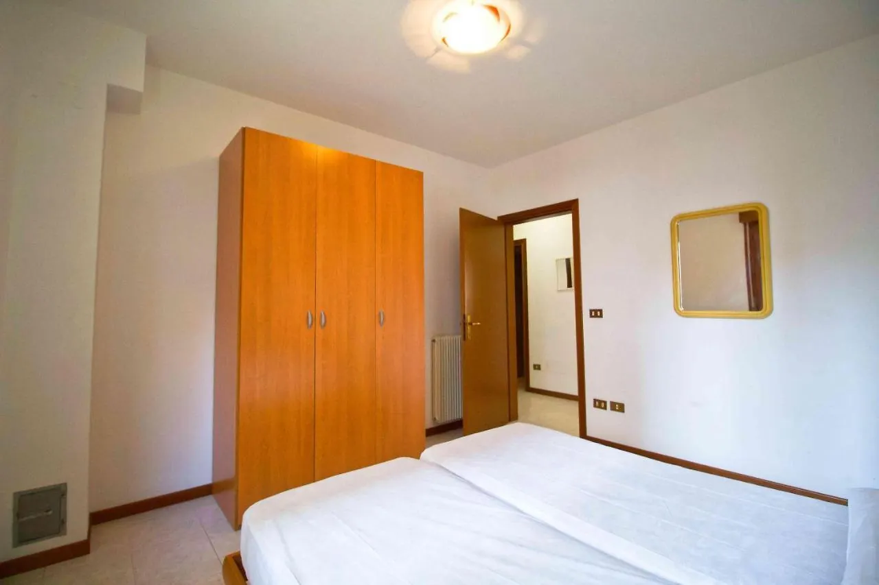 別荘 Condominio Carnelos リド・ディ・イエゾロ
