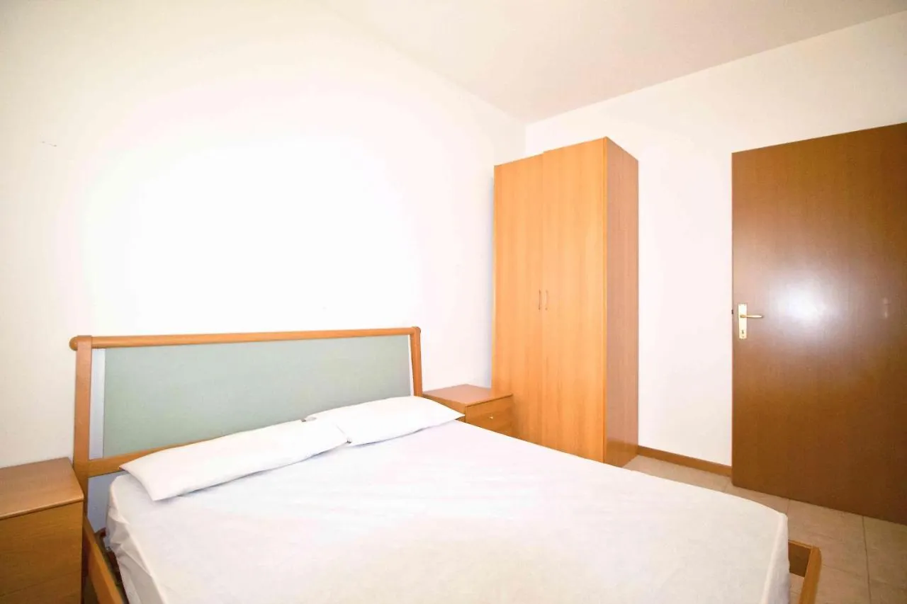 Condominio Carnelos リド・ディ・イエゾロ イタリア